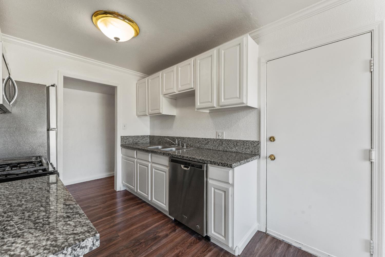 5741 San Vincente Way