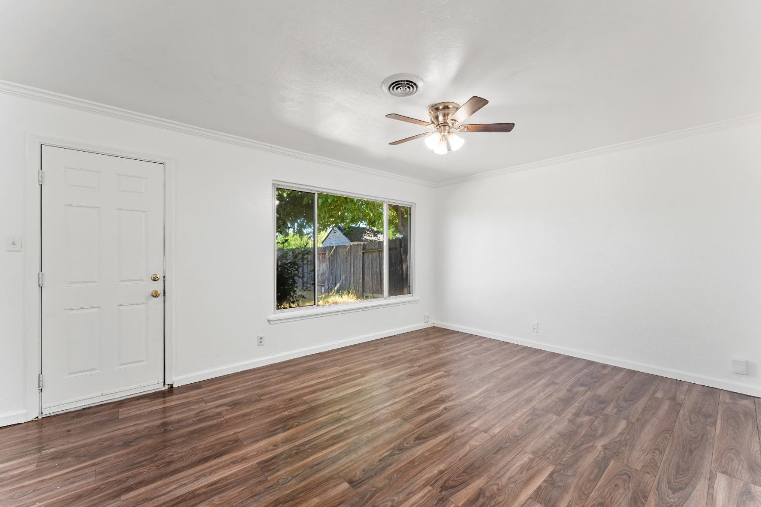 5741 San Vincente Way