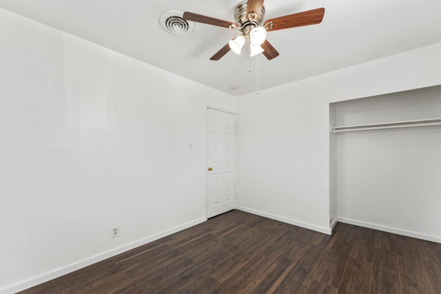 5741 San Vincente Way