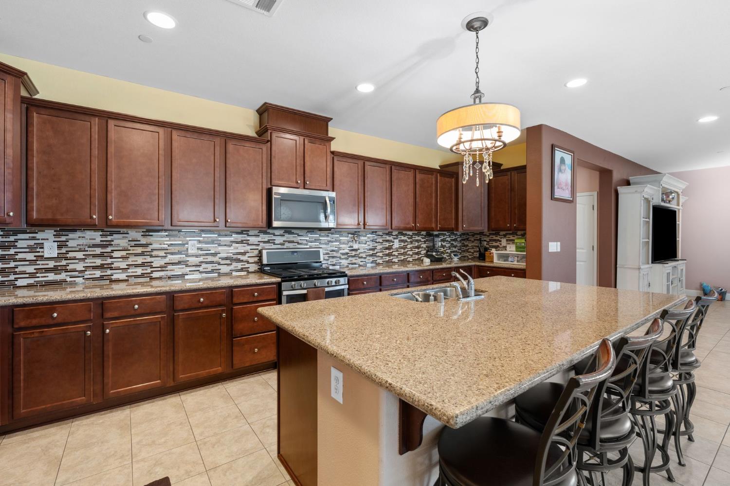 6001 Opera Way