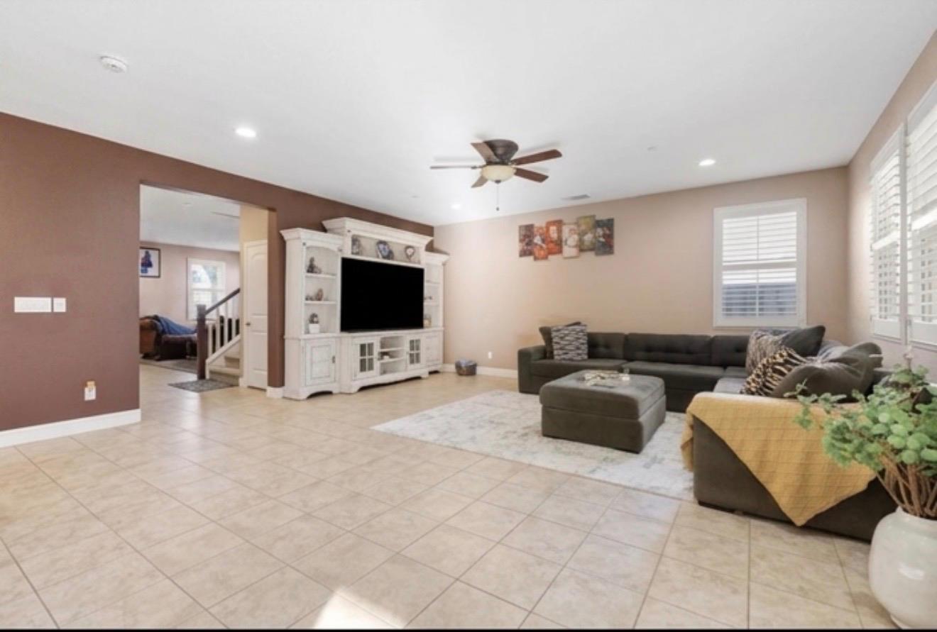 6001 Opera Way