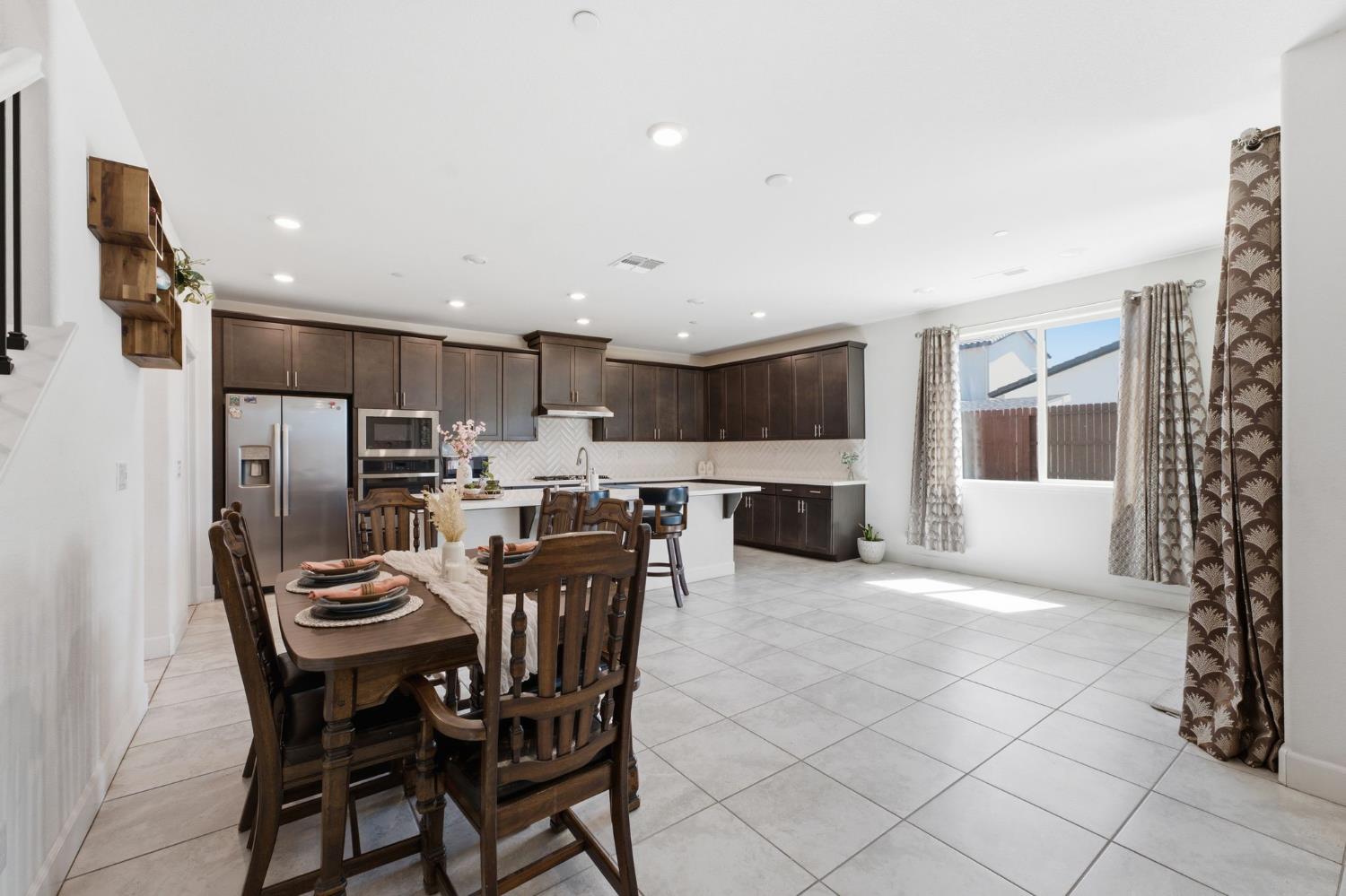 6049 Oberlander Drive