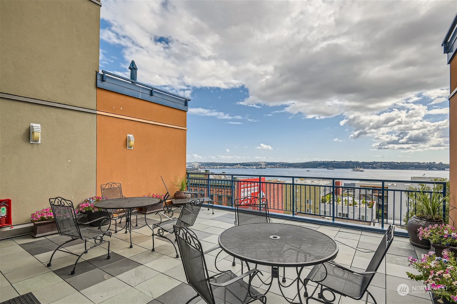 2414 1st Avenue Unit: 612