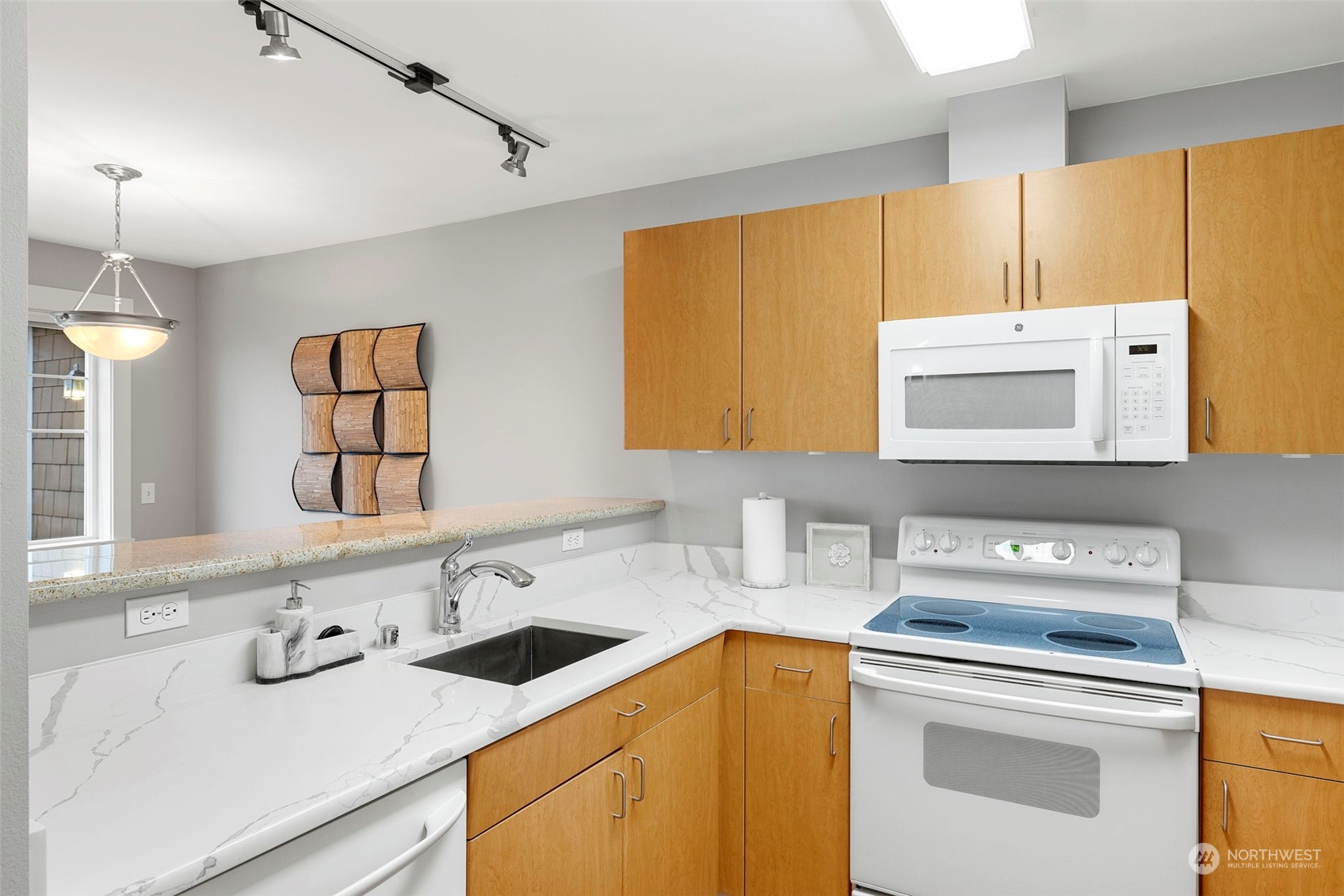 107 20th Avenue Unit: 405