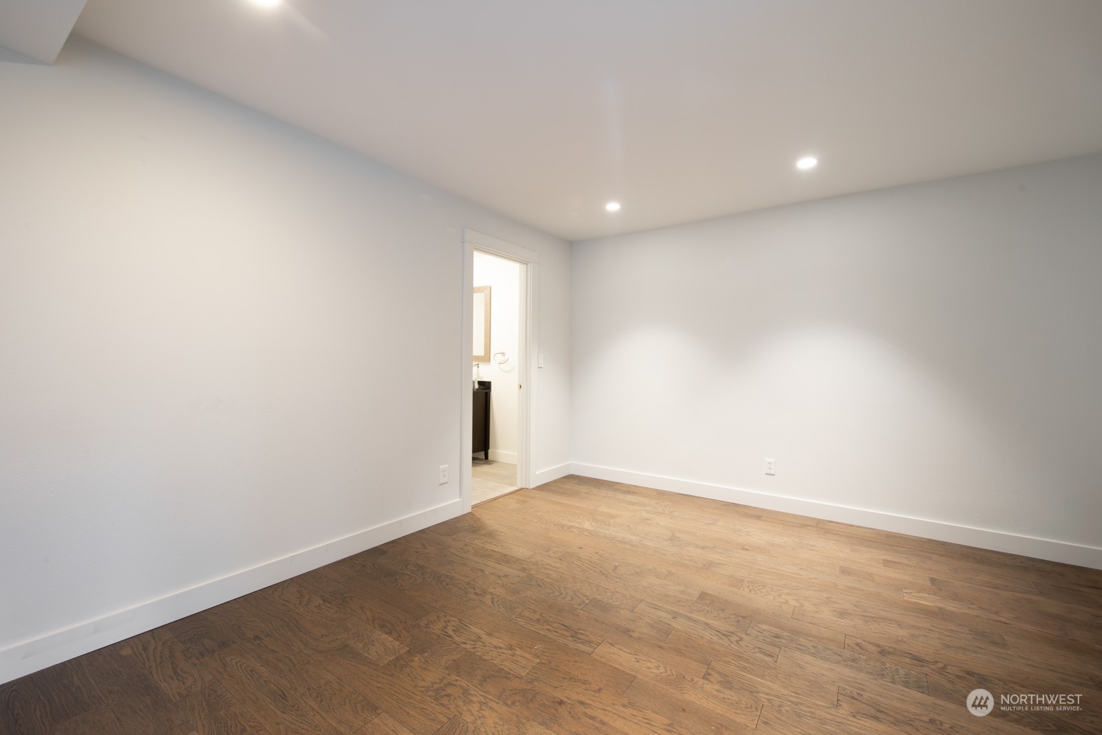10917 Glen Acres Drive Unit: B