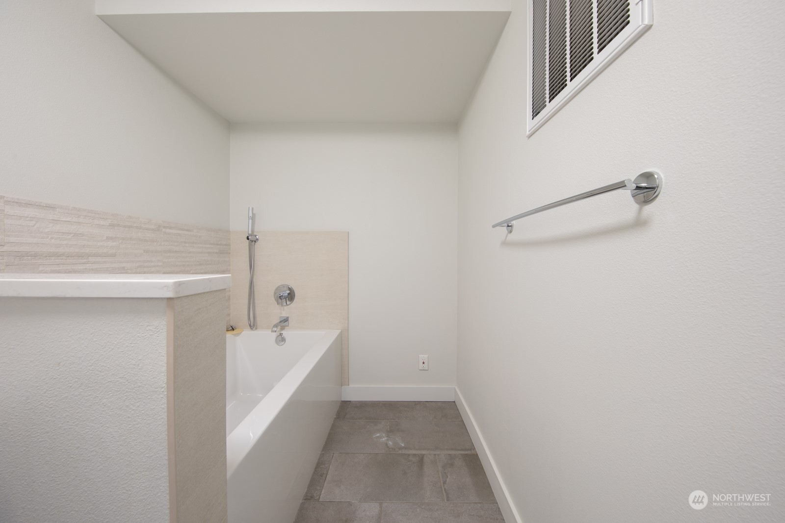 10917 Glen Acres Drive Unit: B