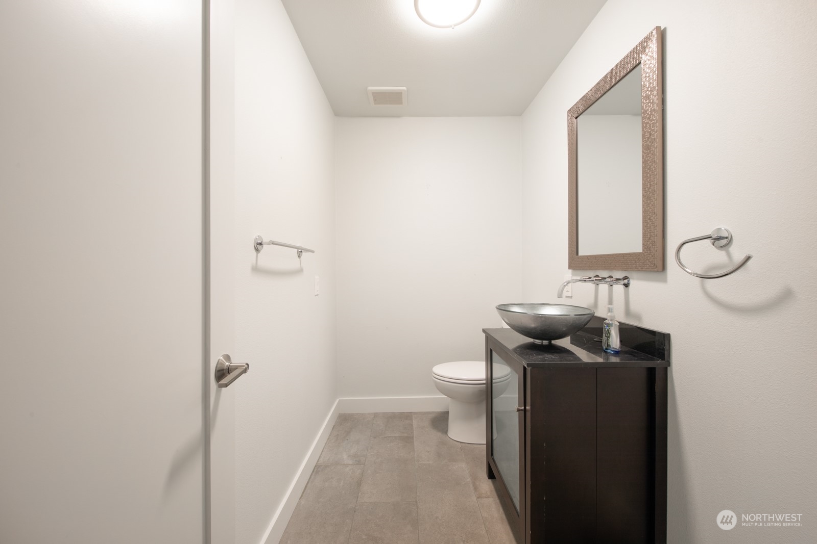 10917 Glen Acres Drive Unit: B