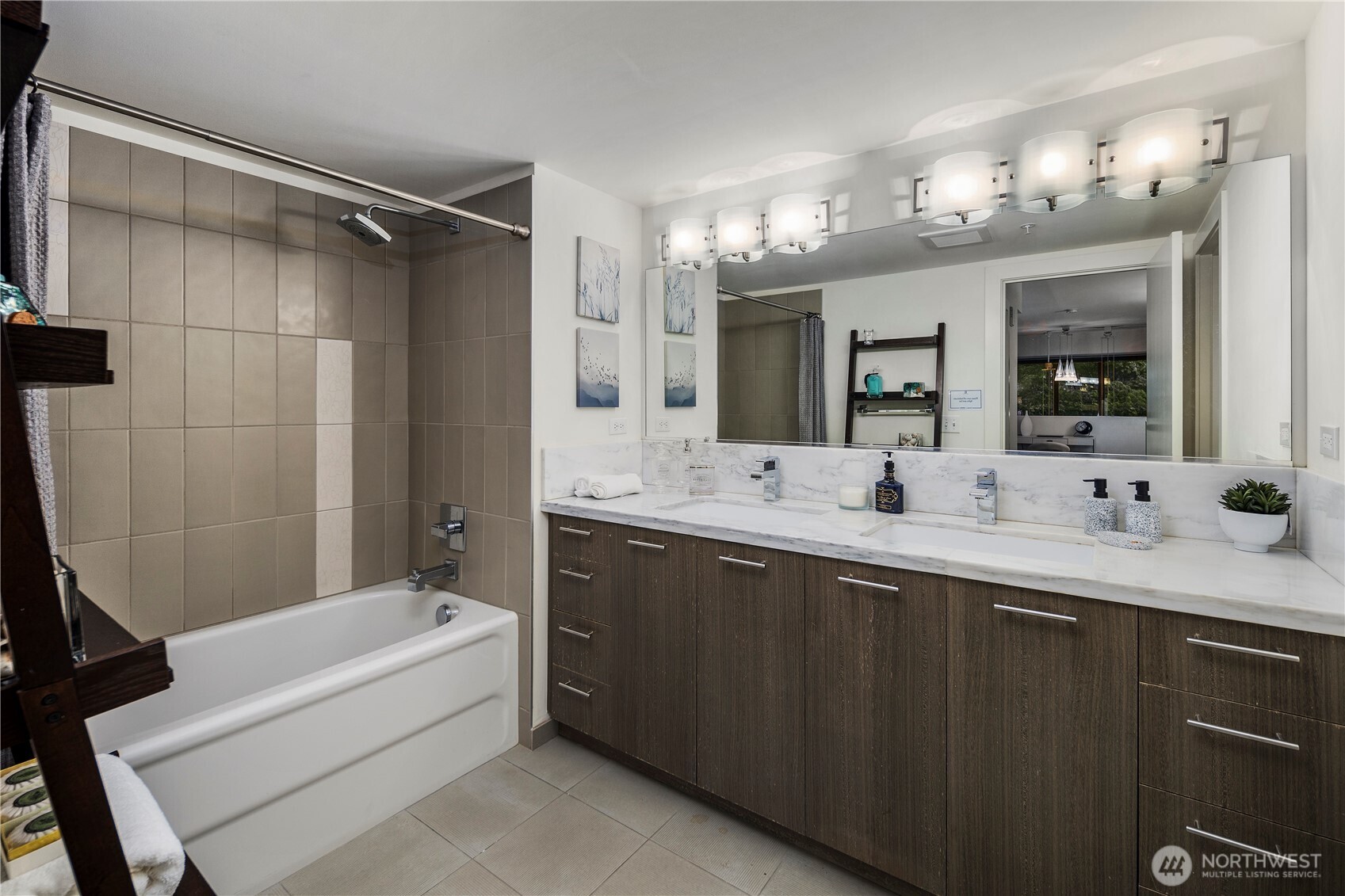 2911 2nd Avenue Unit: 120