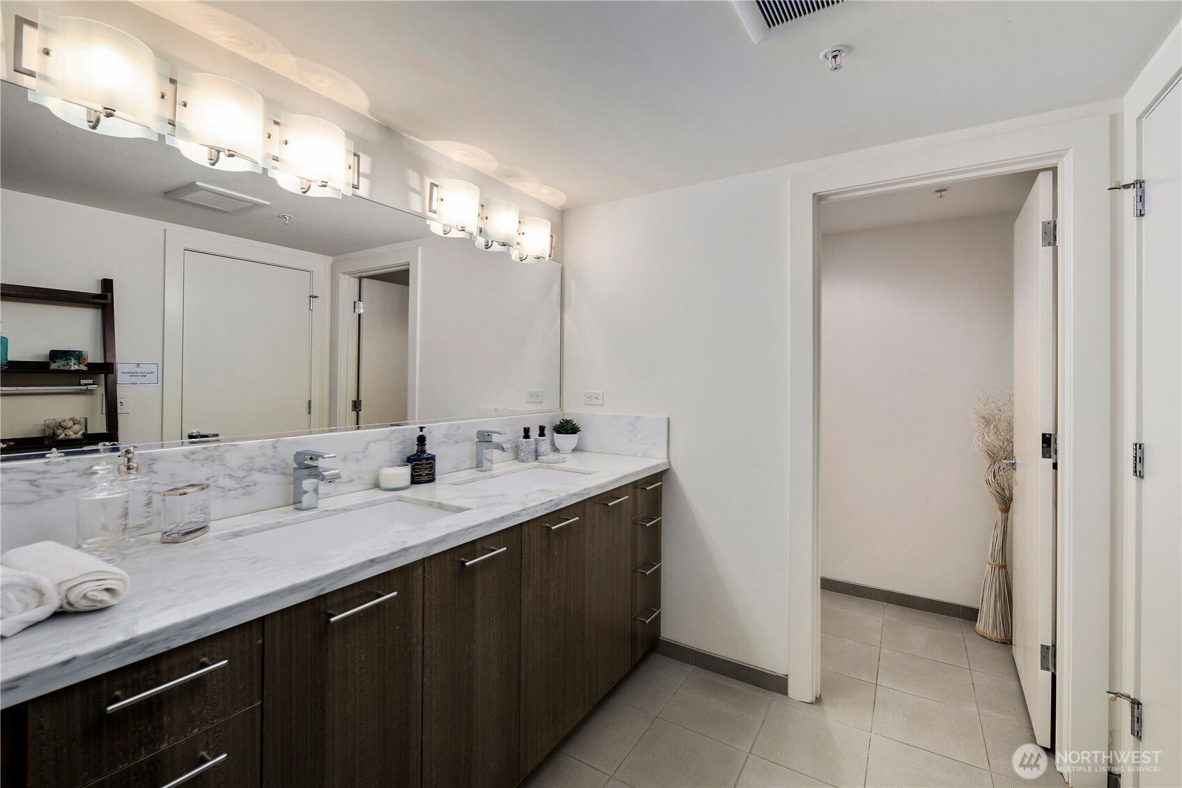 2911 2nd Avenue Unit: 120