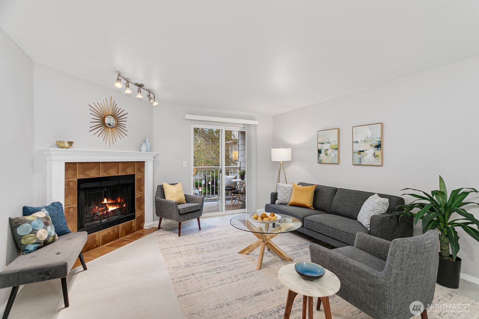 1144 N 198th Street Unit: E-204