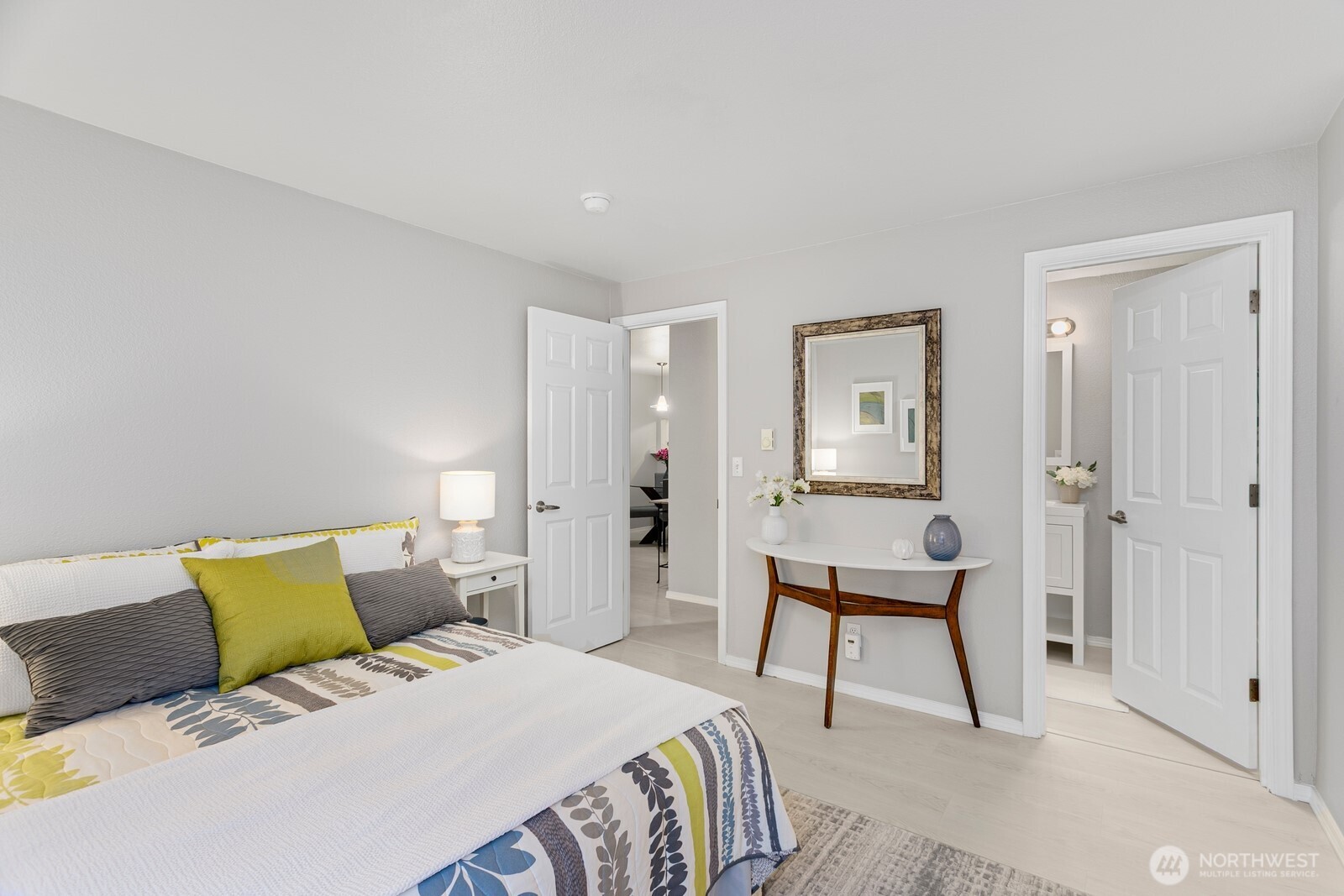 1144 N 198th Street Unit: E-204