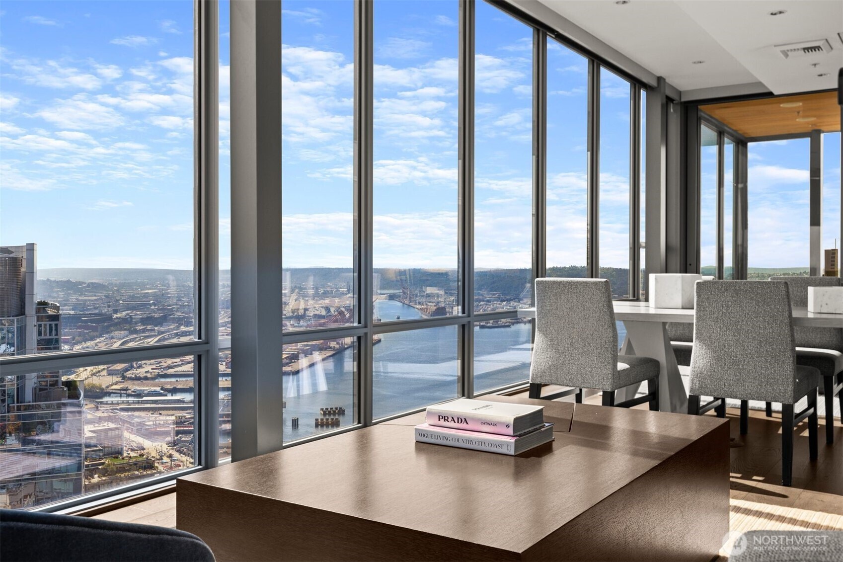 121 Stewart Street Unit: 2402