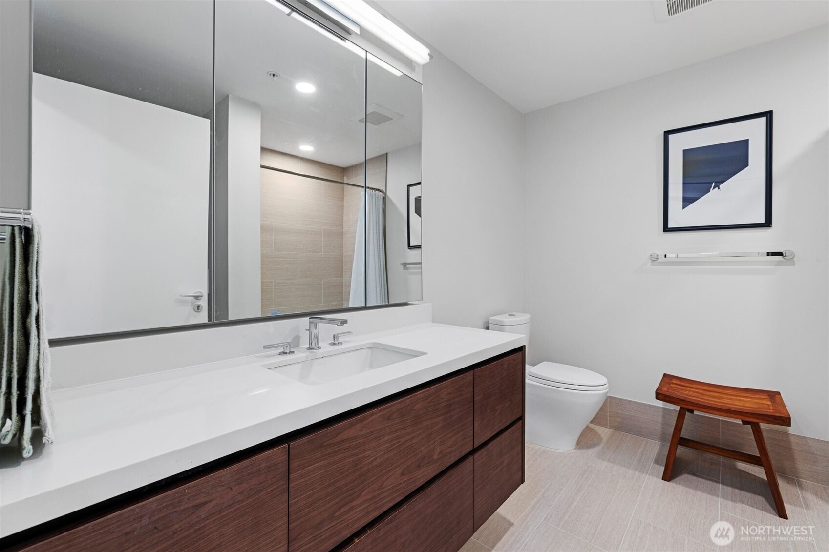 121 Stewart Street Unit: 2402