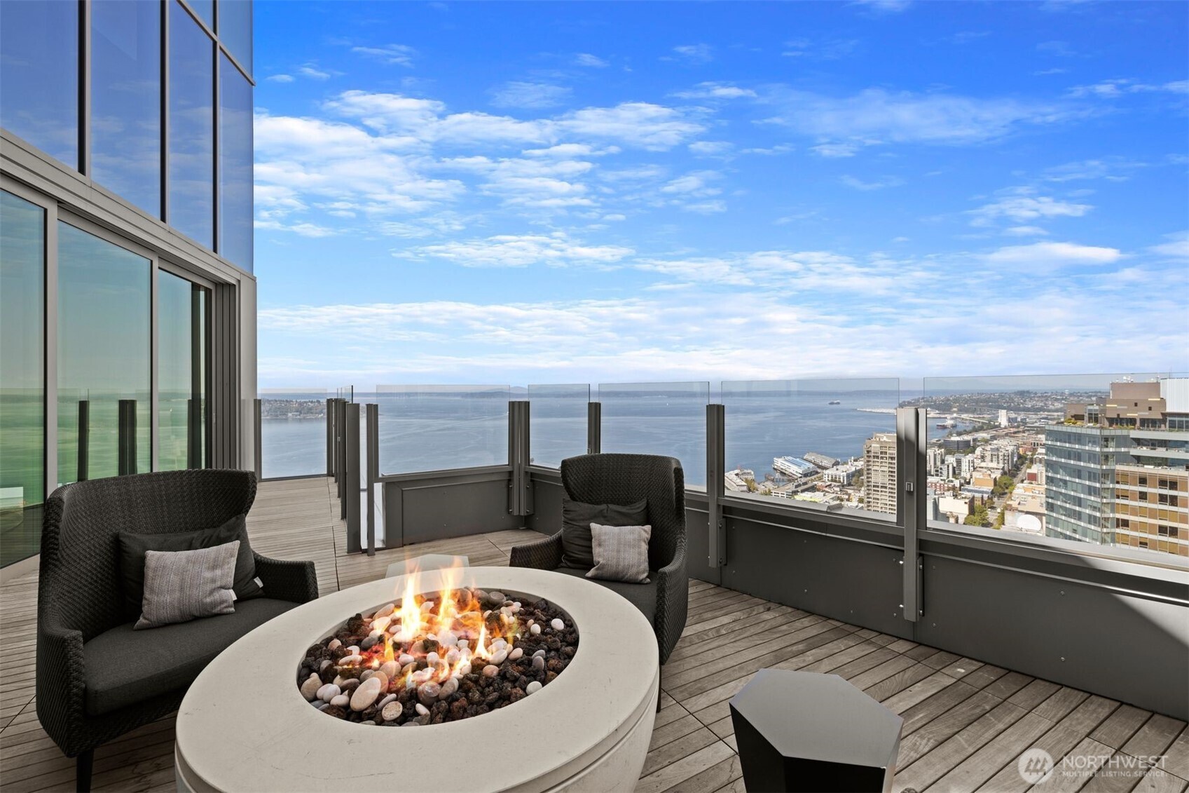 121 Stewart Street Unit: 2402