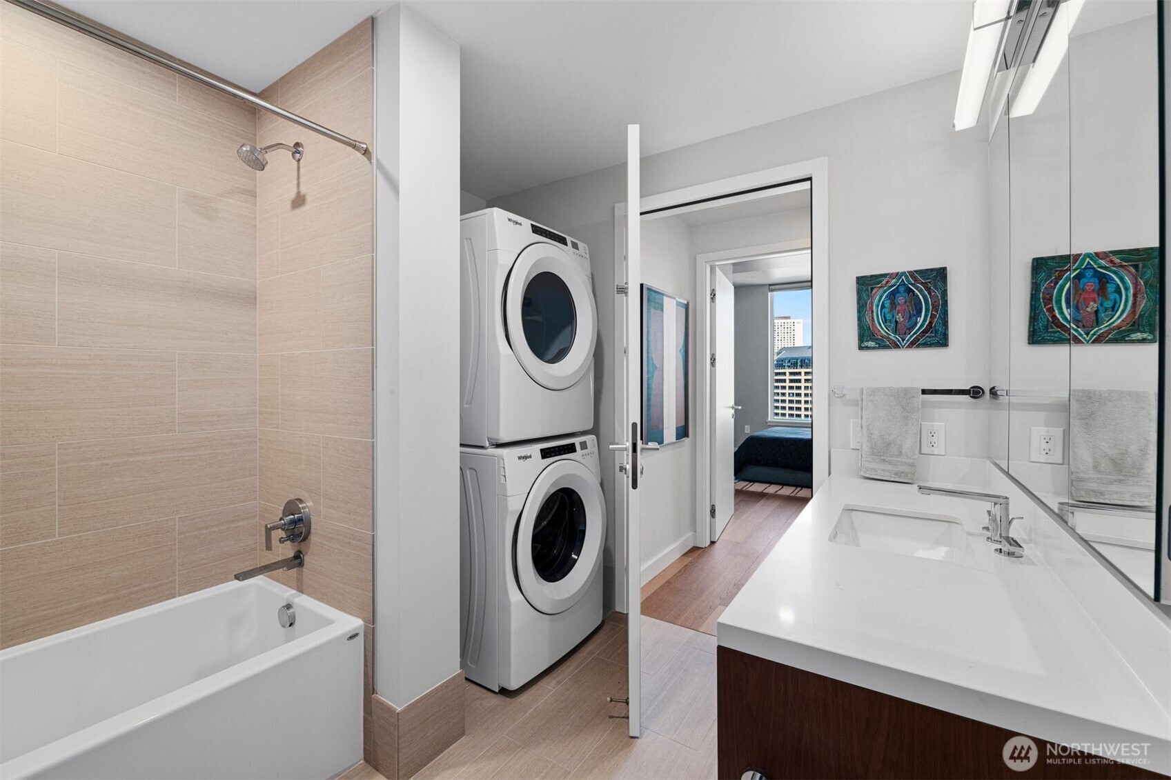 121 Stewart Street Unit: 2402