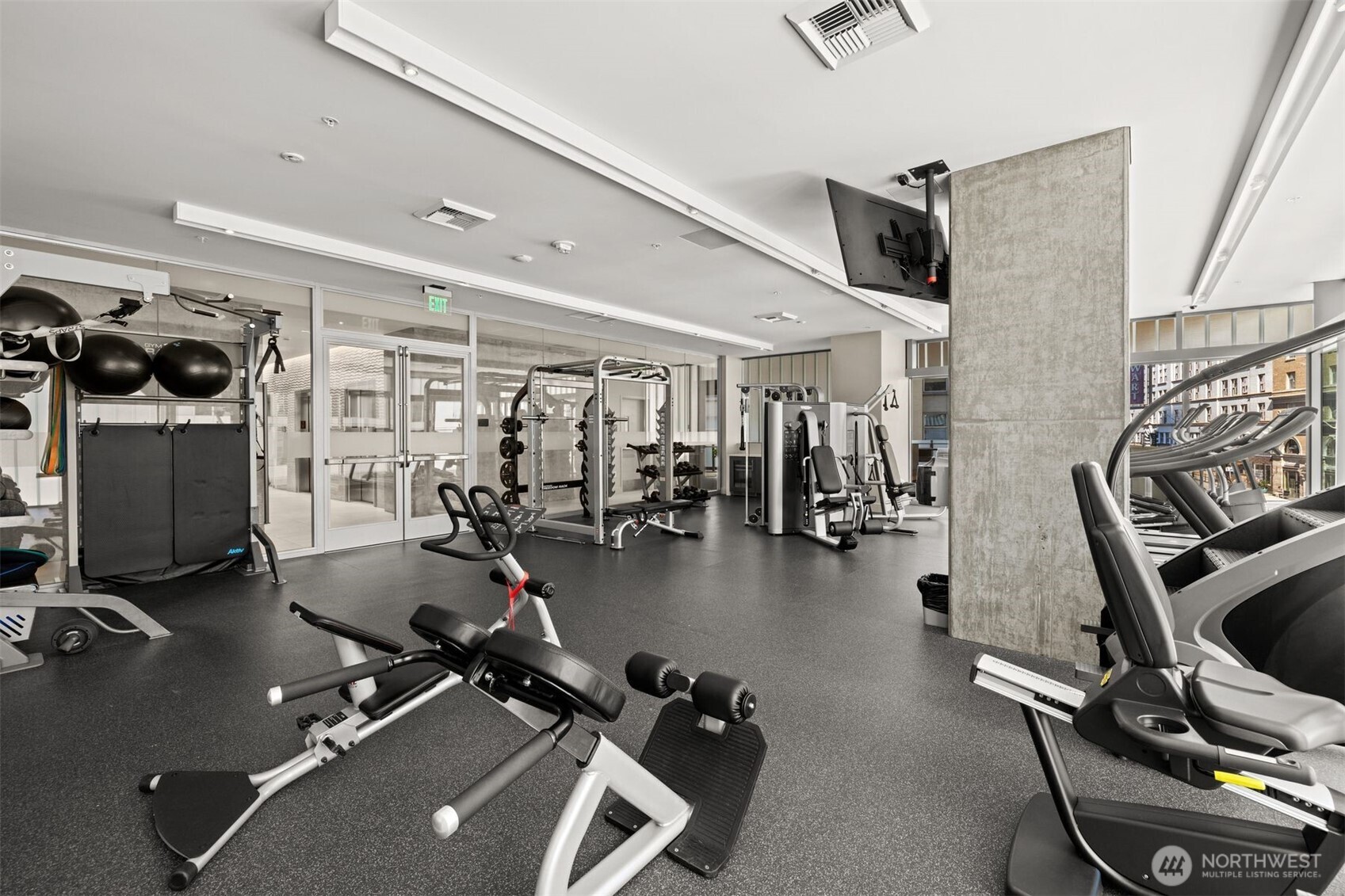 121 Stewart Street Unit: 2402