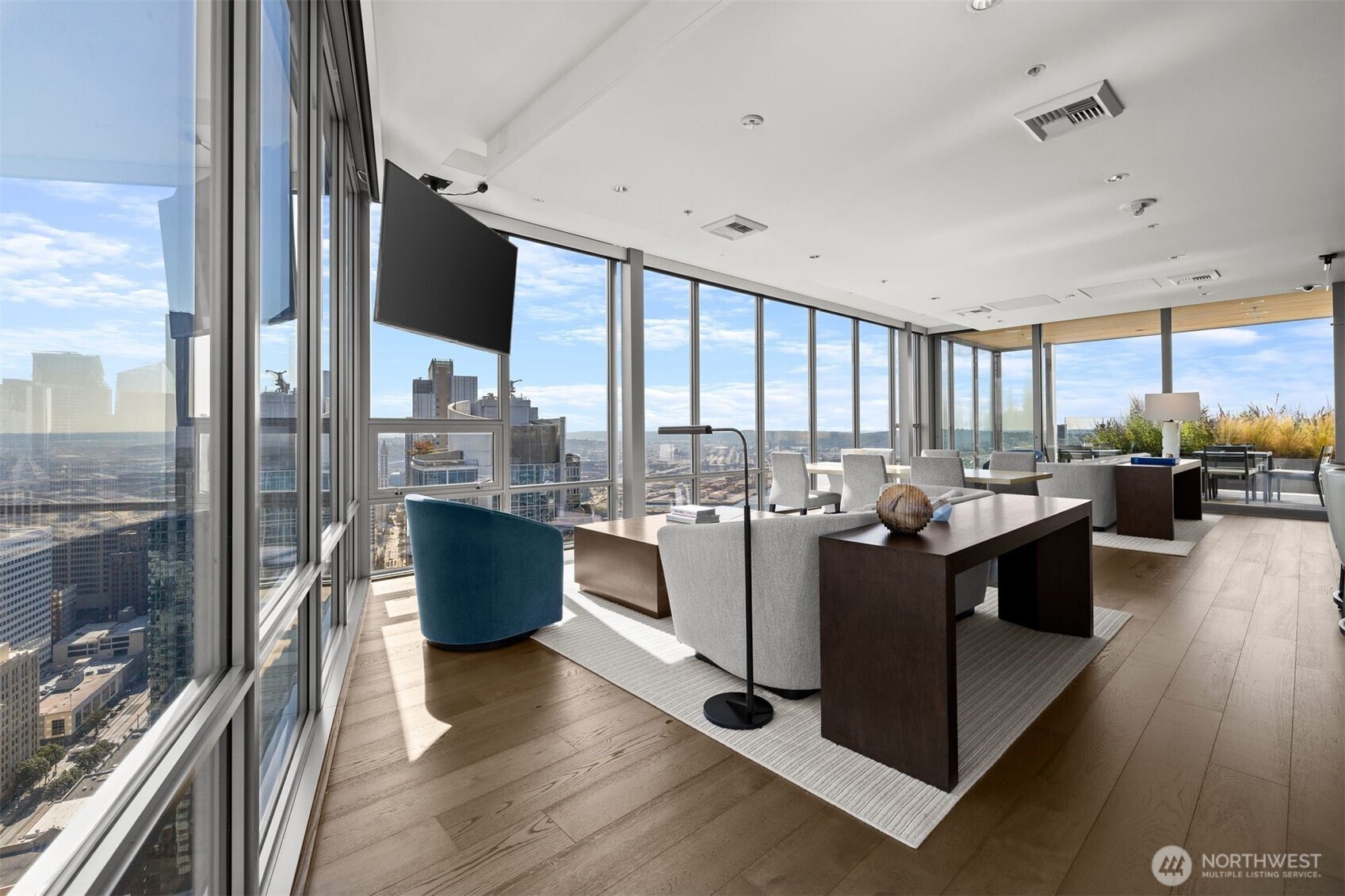 121 Stewart Street Unit: 2402