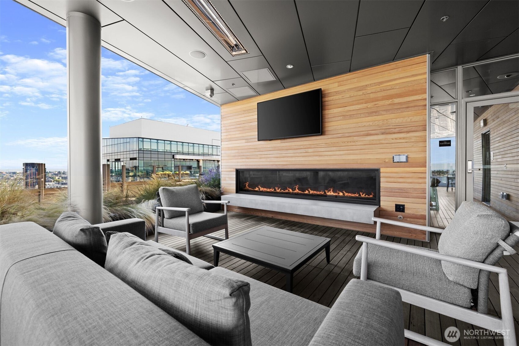 121 Stewart Street Unit: 2402