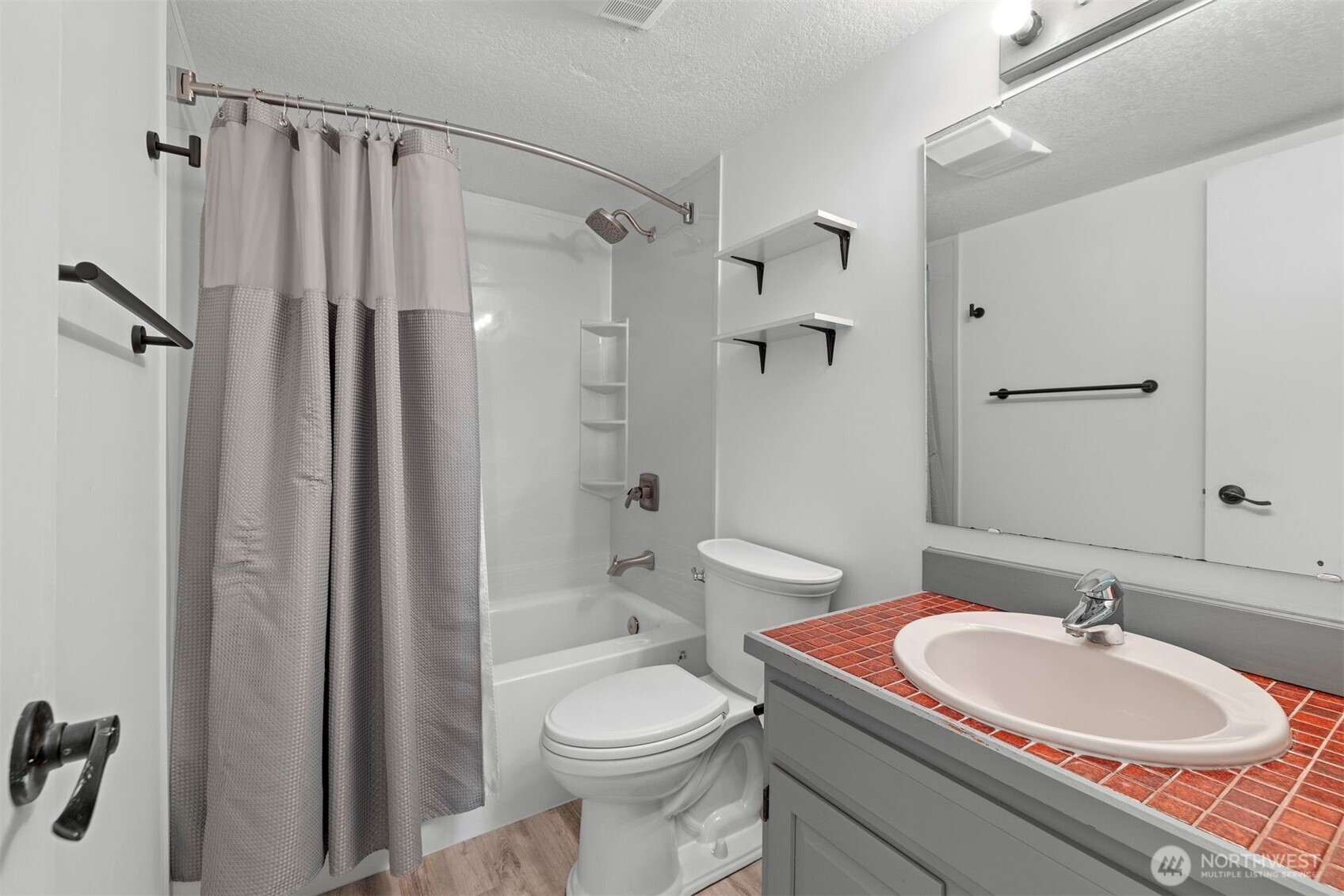 303 13th Avenue E Unit: 301