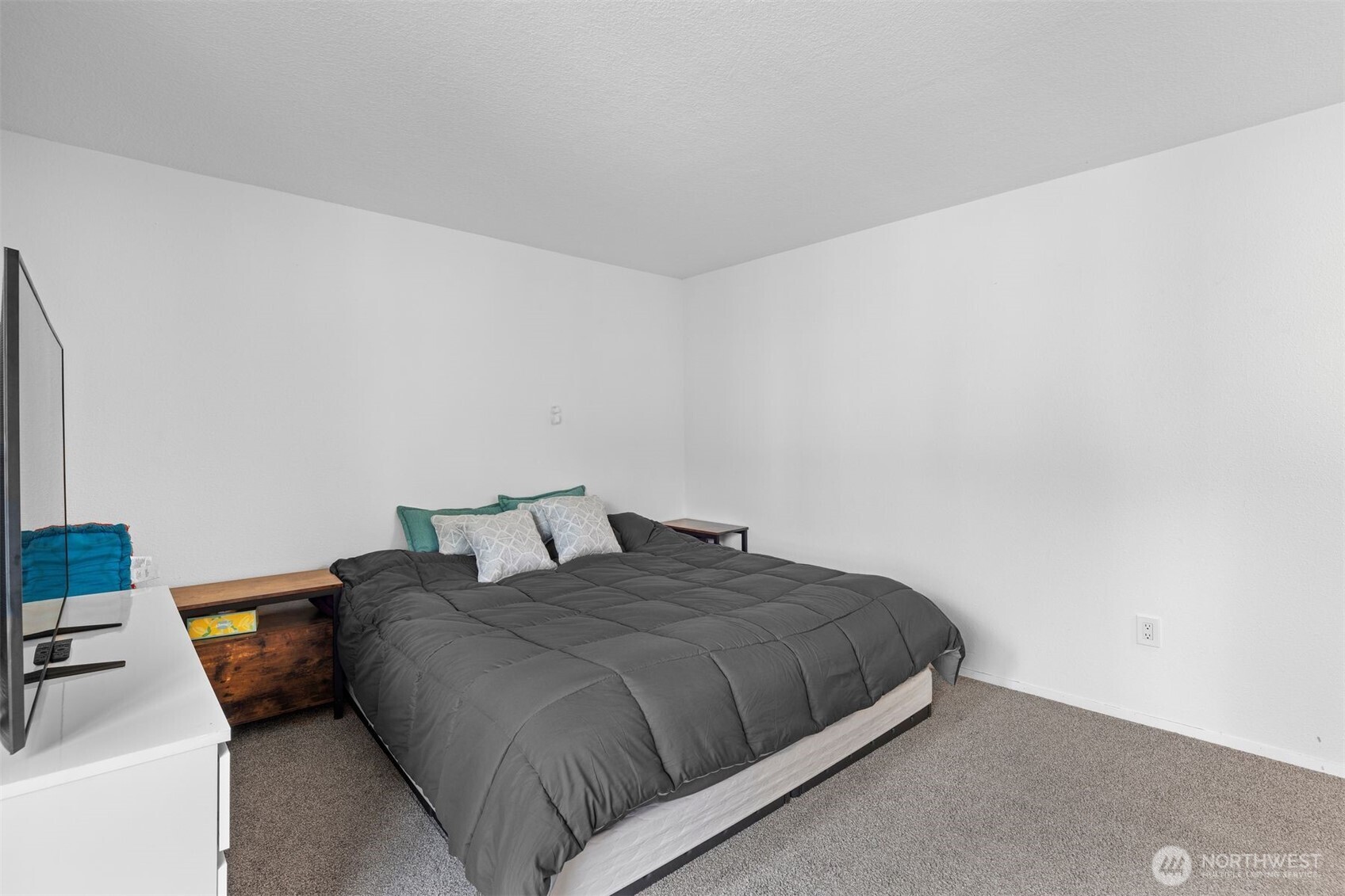 303 13th Avenue E Unit: 301