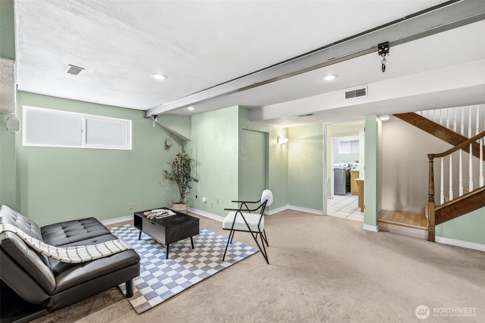 209 I Street SE