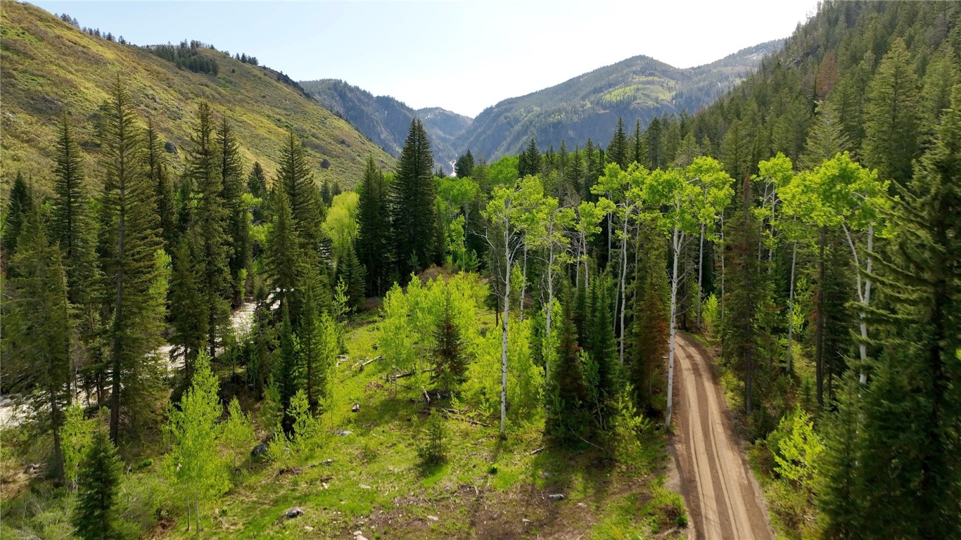 33690 E Us Highway 40