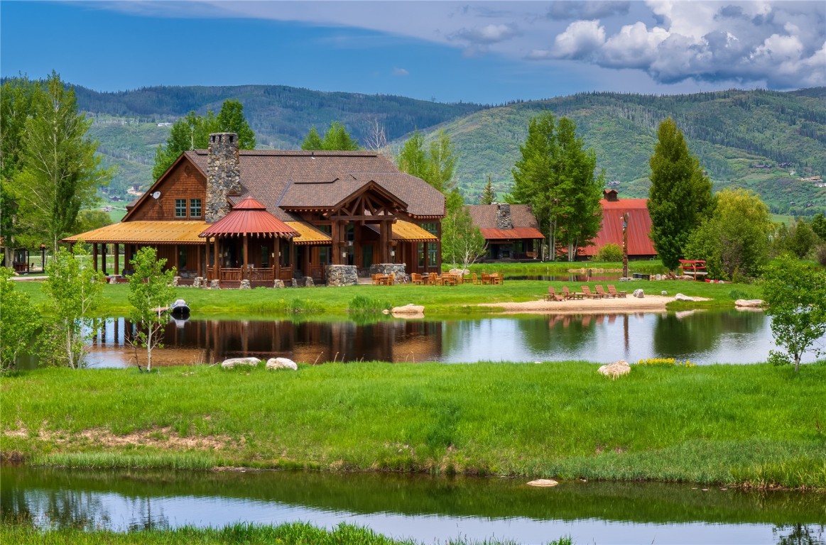 33690 E Us Highway 40