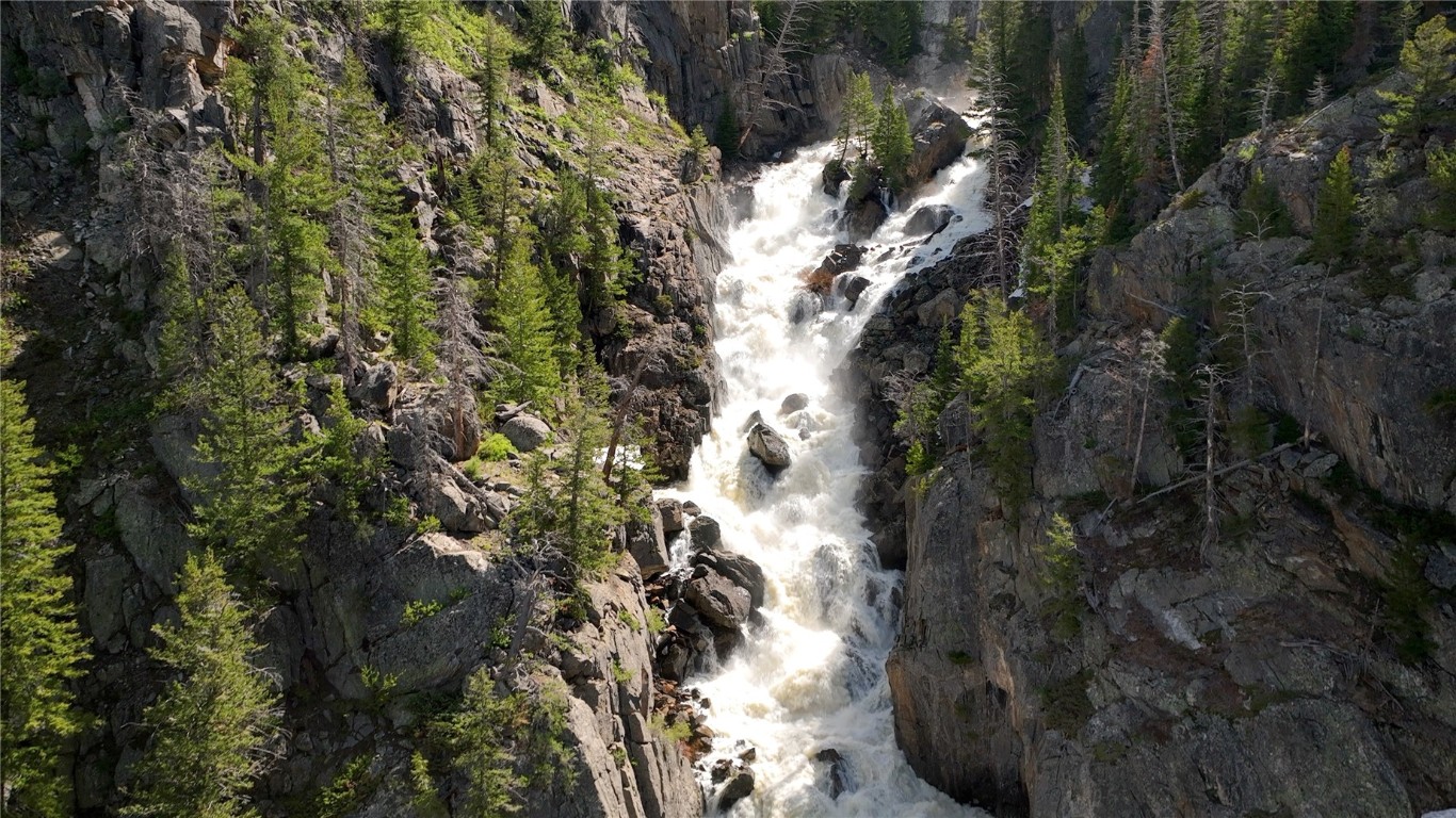 33690 E Us Highway 40