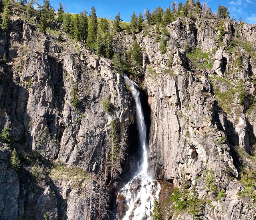 33690 E Us Highway 40