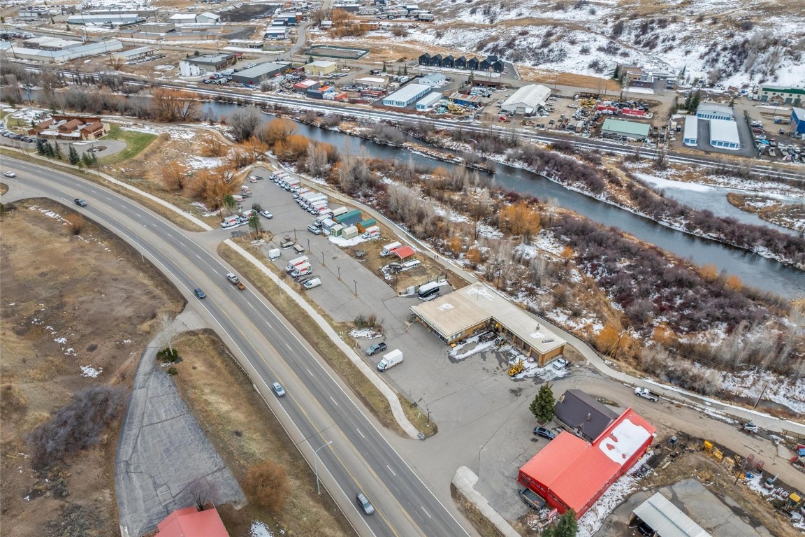 1707 Lincoln AVENUE -