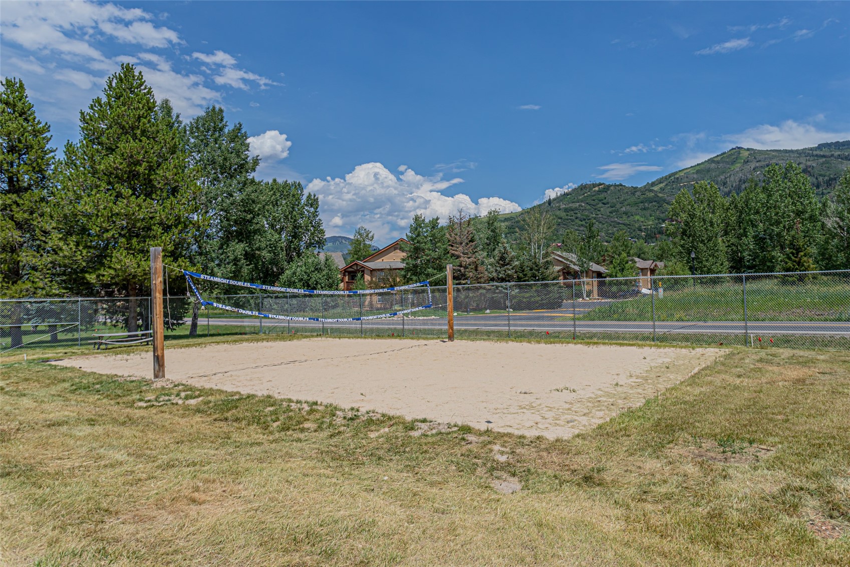 1335 Sparta Plaza 4