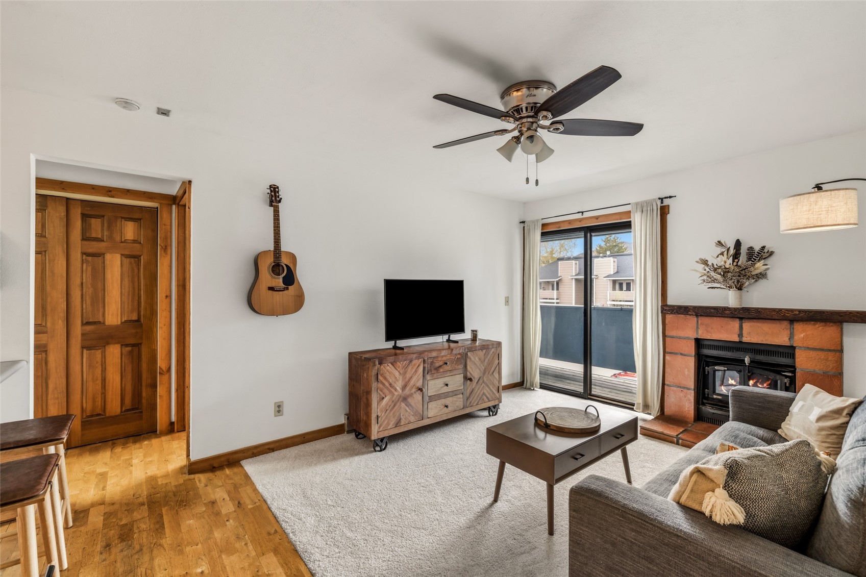 1335 Sparta Plaza 4