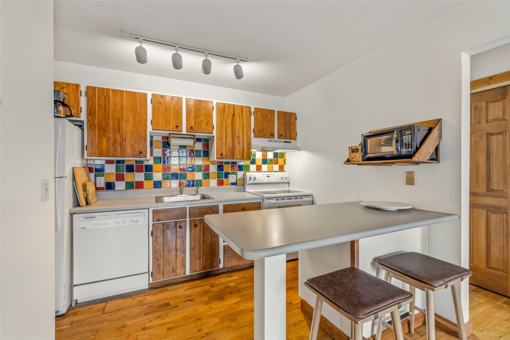 1335 Sparta Plaza 4
