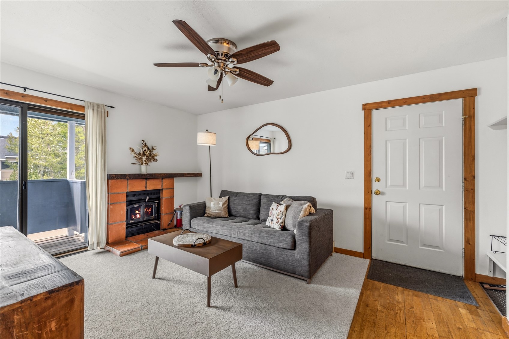 1335 Sparta Plaza 4