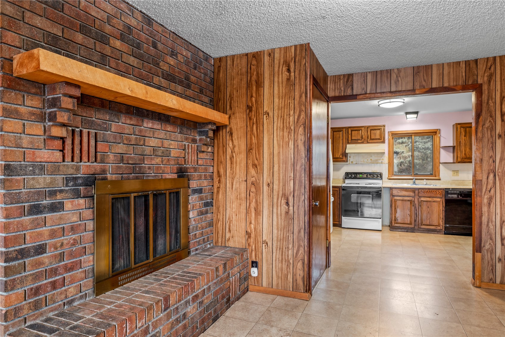 37865 County Road 179