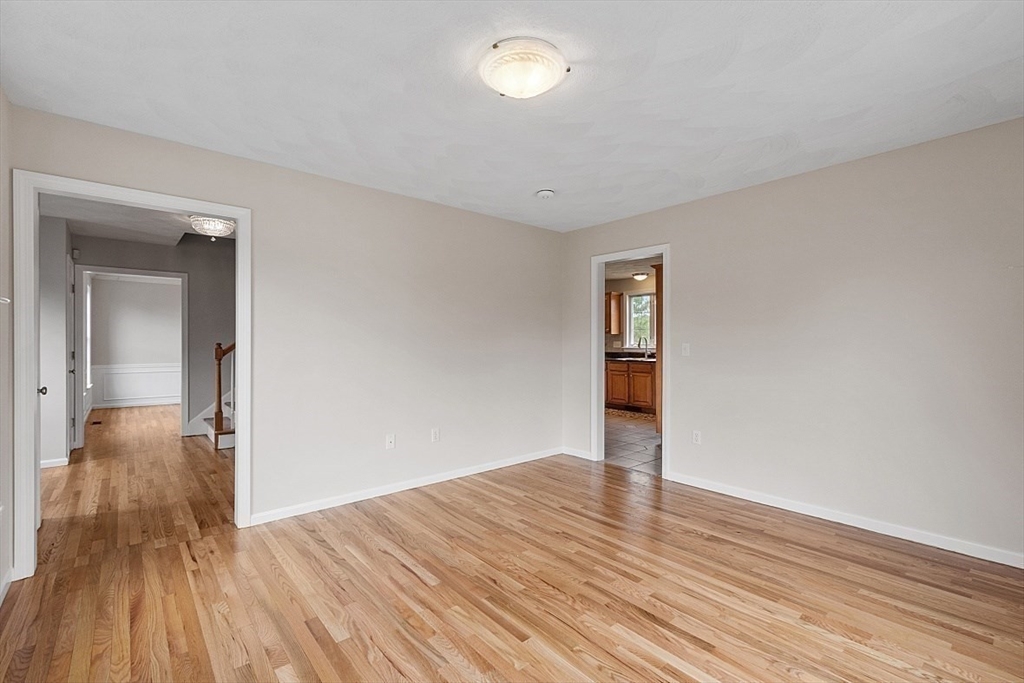 7 Pine St