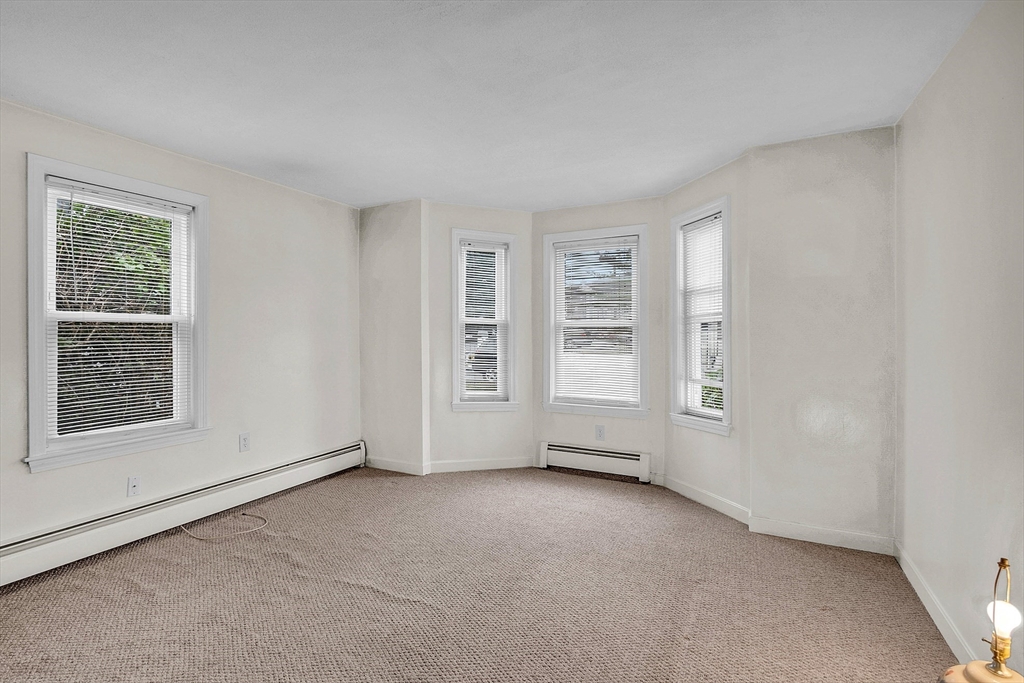 23 A & B Bowditch St