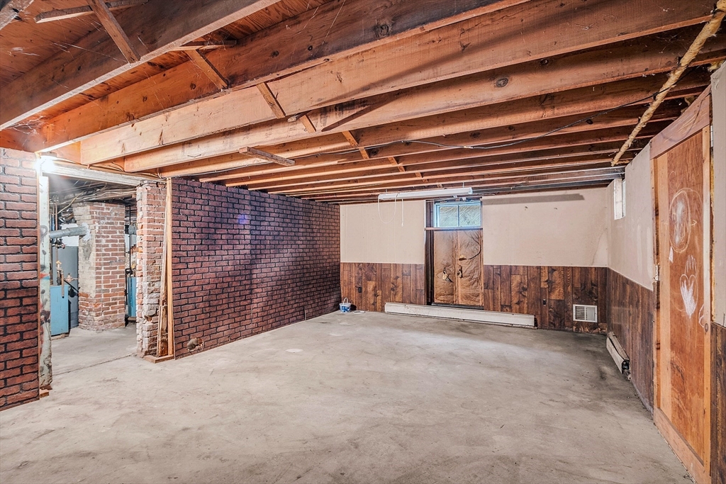 23 A & B Bowditch St