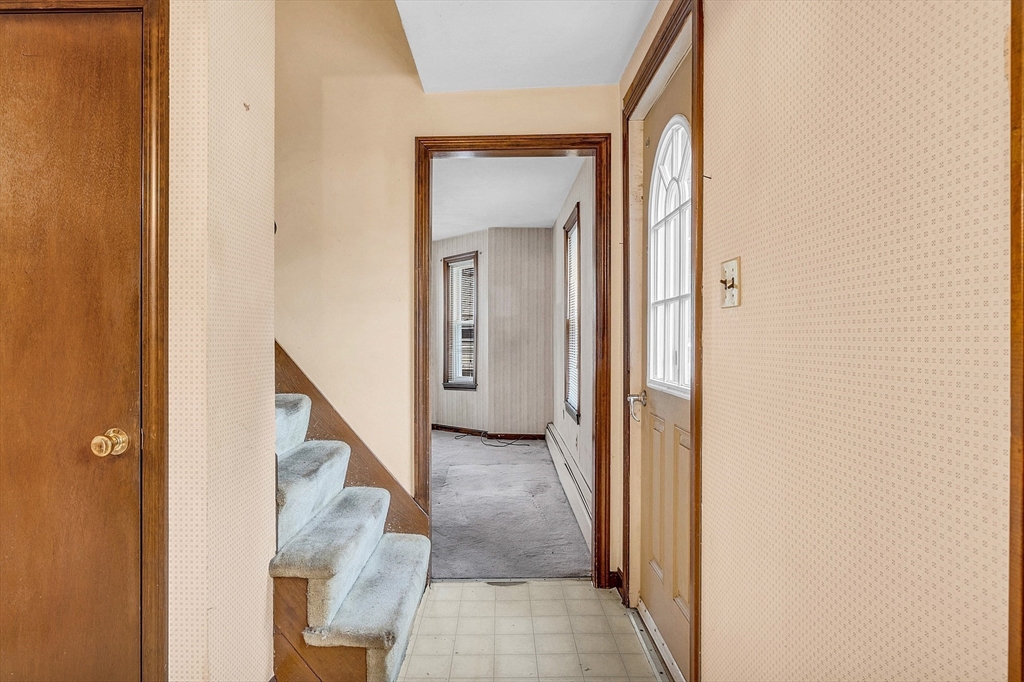 23 A & B Bowditch St