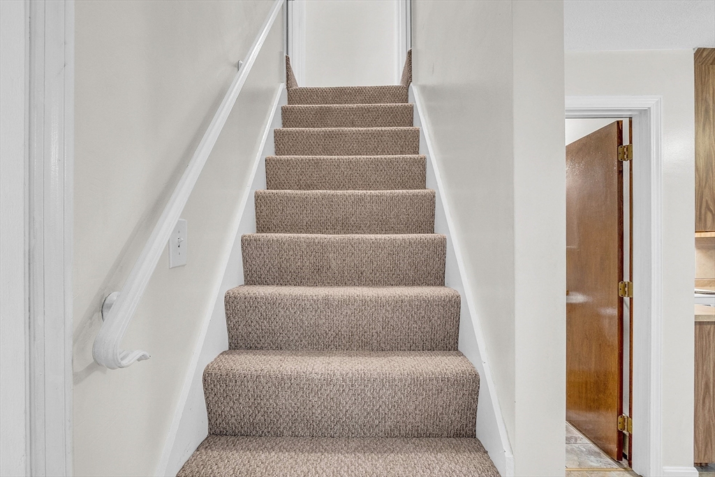 23 A & B Bowditch St