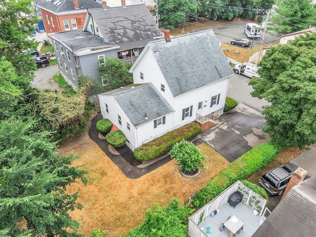 23 A & B Bowditch St