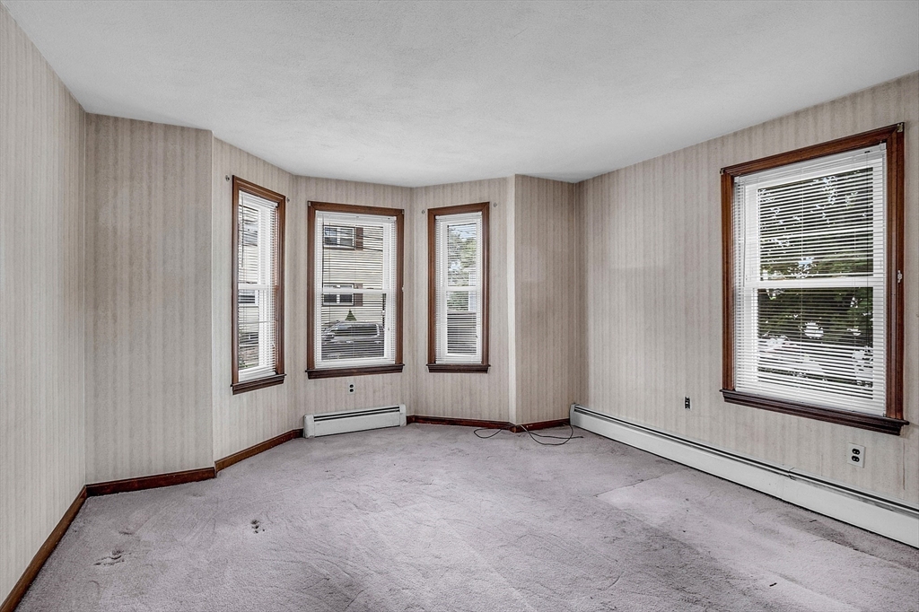 23 A & B Bowditch St