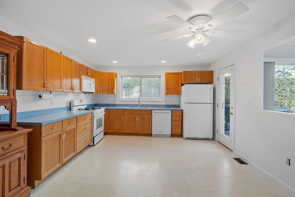 15 Brittania Cir # 15