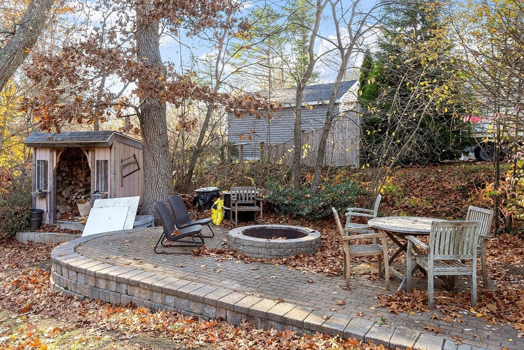 12 Arrowhead Rd