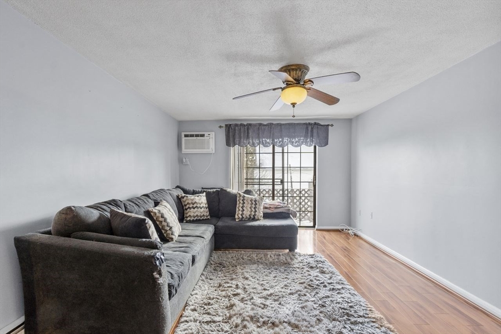 358 Broadway # 27