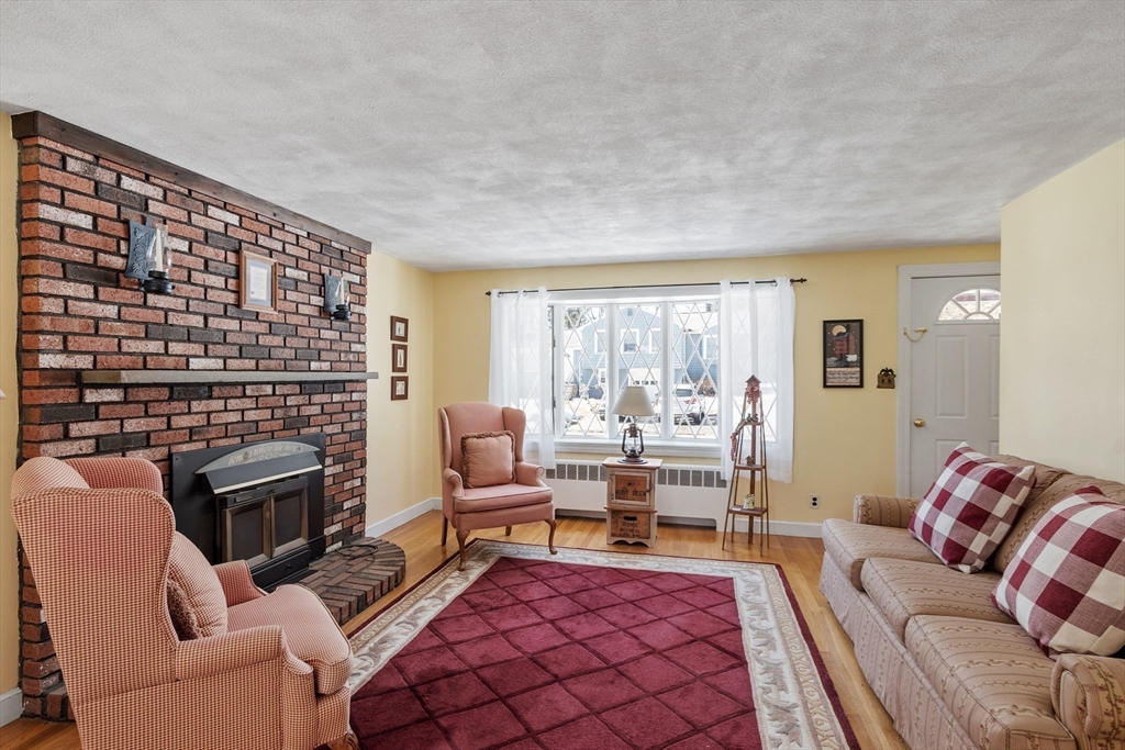 14 Greenwood Rd