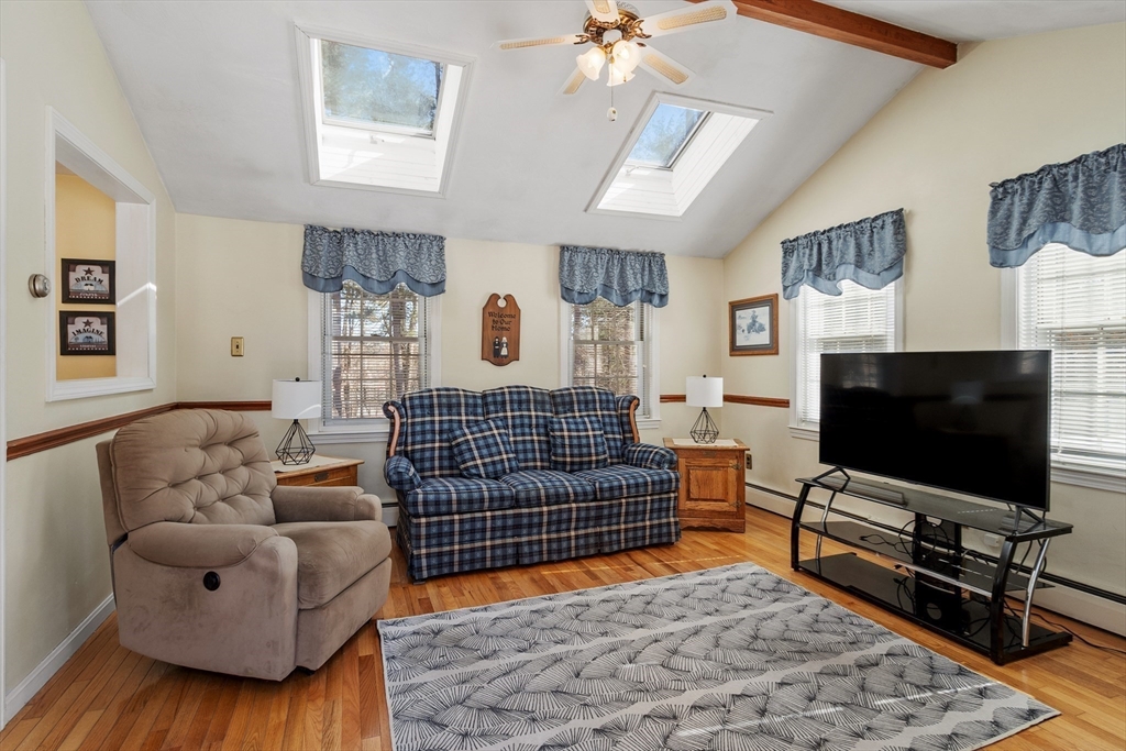 14 Greenwood Rd