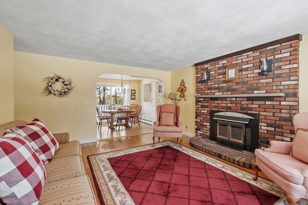 14 Greenwood Rd