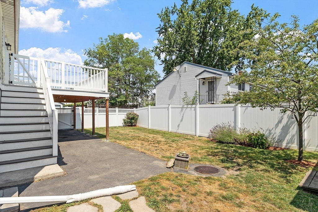 18 Overlea Ave