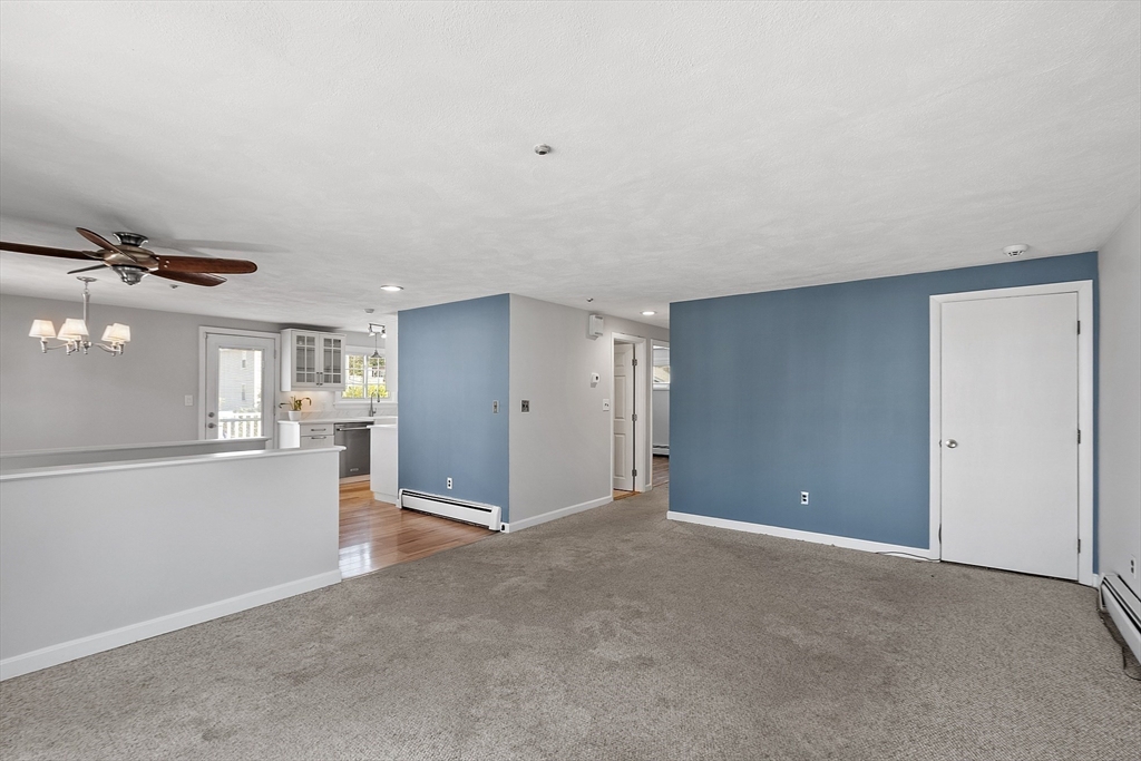 18 Overlea Ave